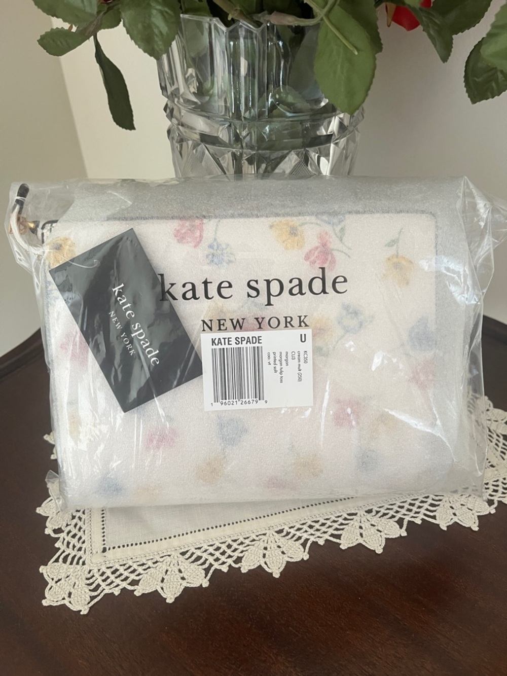 NWT Kate Spade Morgan Tulip Toss wristlet